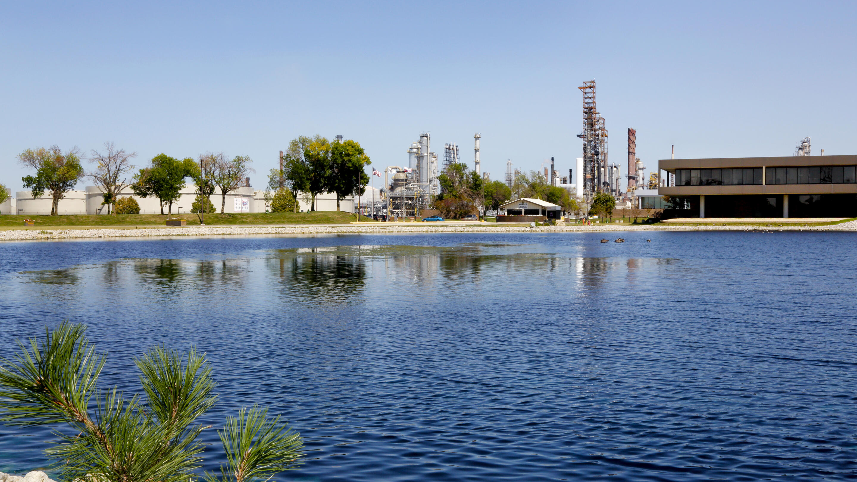Joliet refinery