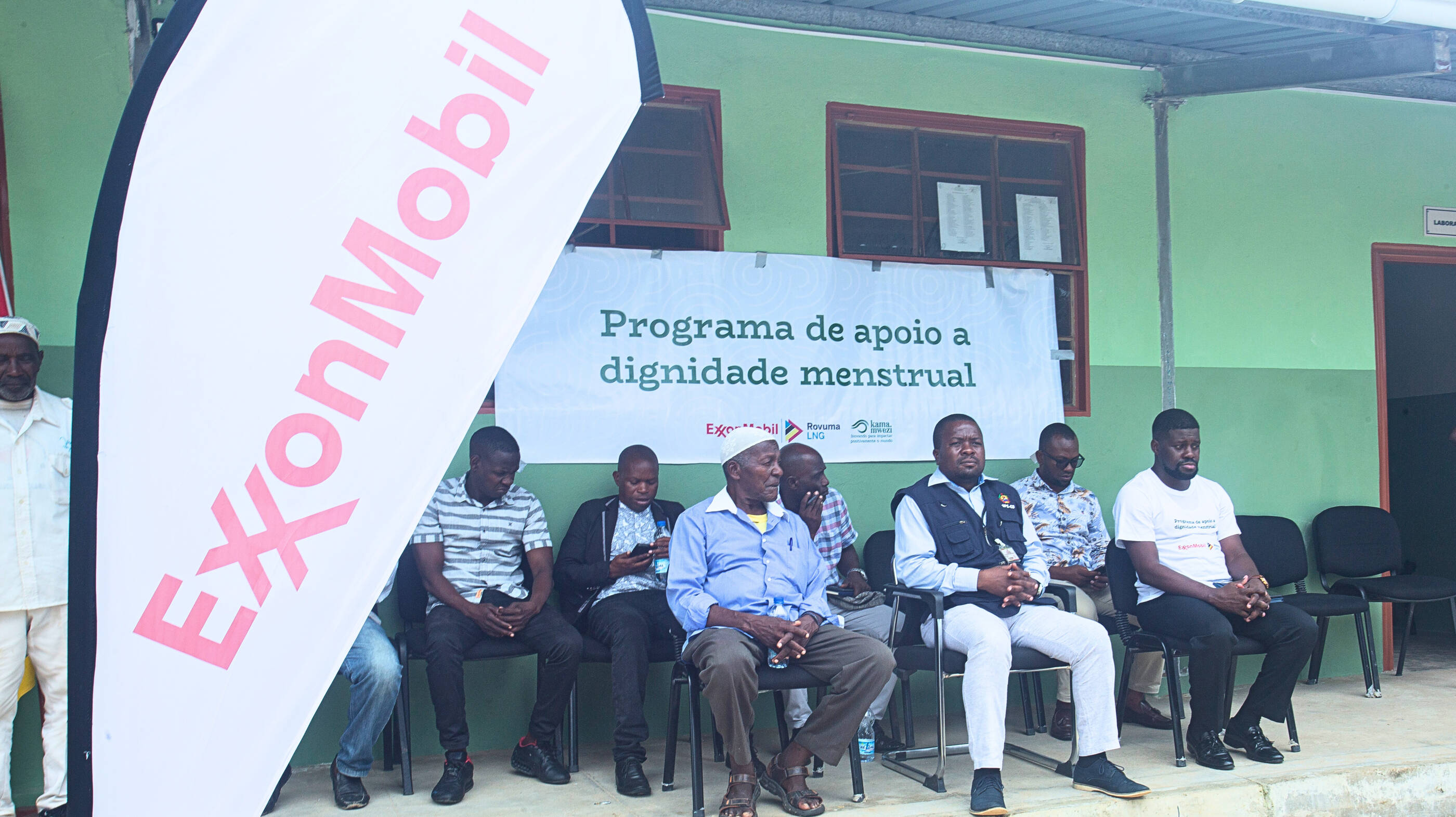 Kama Mwezi feminine hygiene program